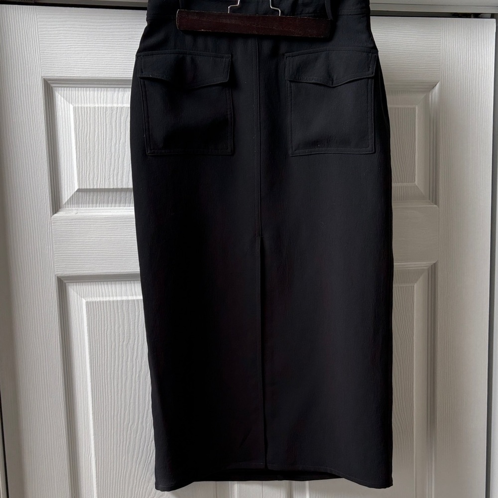 Wilfred Black Pencil Skirt with Front Pockets & Slit EUC